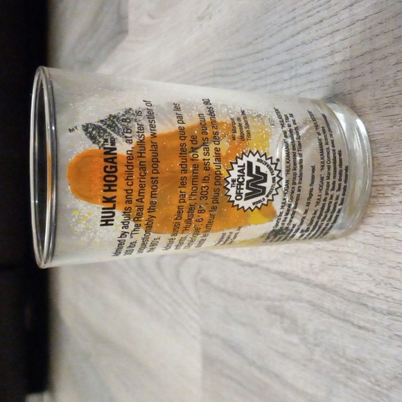Ultra Rare WWF Hulkamania glass - Picture 2 of 3